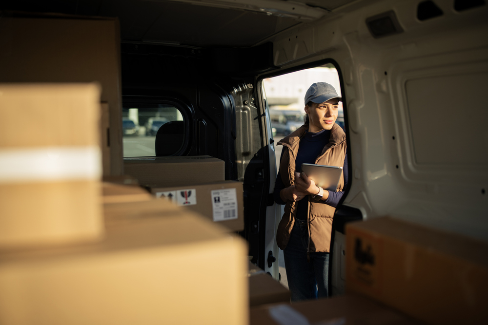 transportation-logistics-package-truck