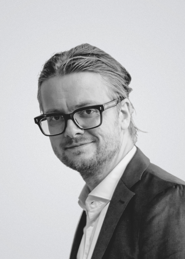 Mikkel Leth-Nissen - The Cloud People